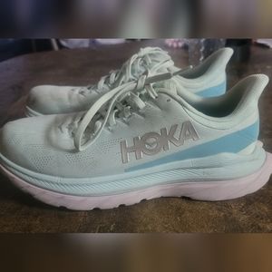 Hoka Mach 4